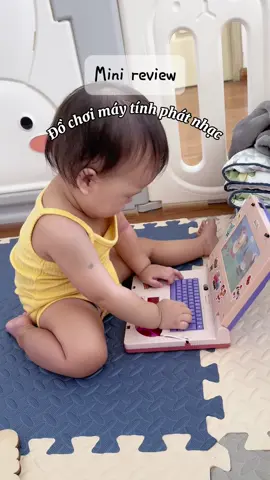Có em này là chơi mê mẩn cả ngày luôn nha các mom ơi #minkydaily #dochoichobe #maytinhmini 