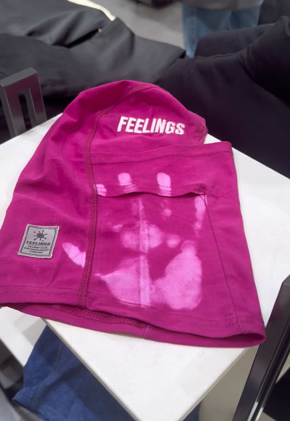Cagoule ” heat reactive ” bientôt dispo sur notre site 🫡 ( cette cagoule n’es a aucun cas une collab ou un produit de Zara , elle est un produit de nous même 😉 )  #fyp #zara #supreme #clothingbrand #saintvalentin 