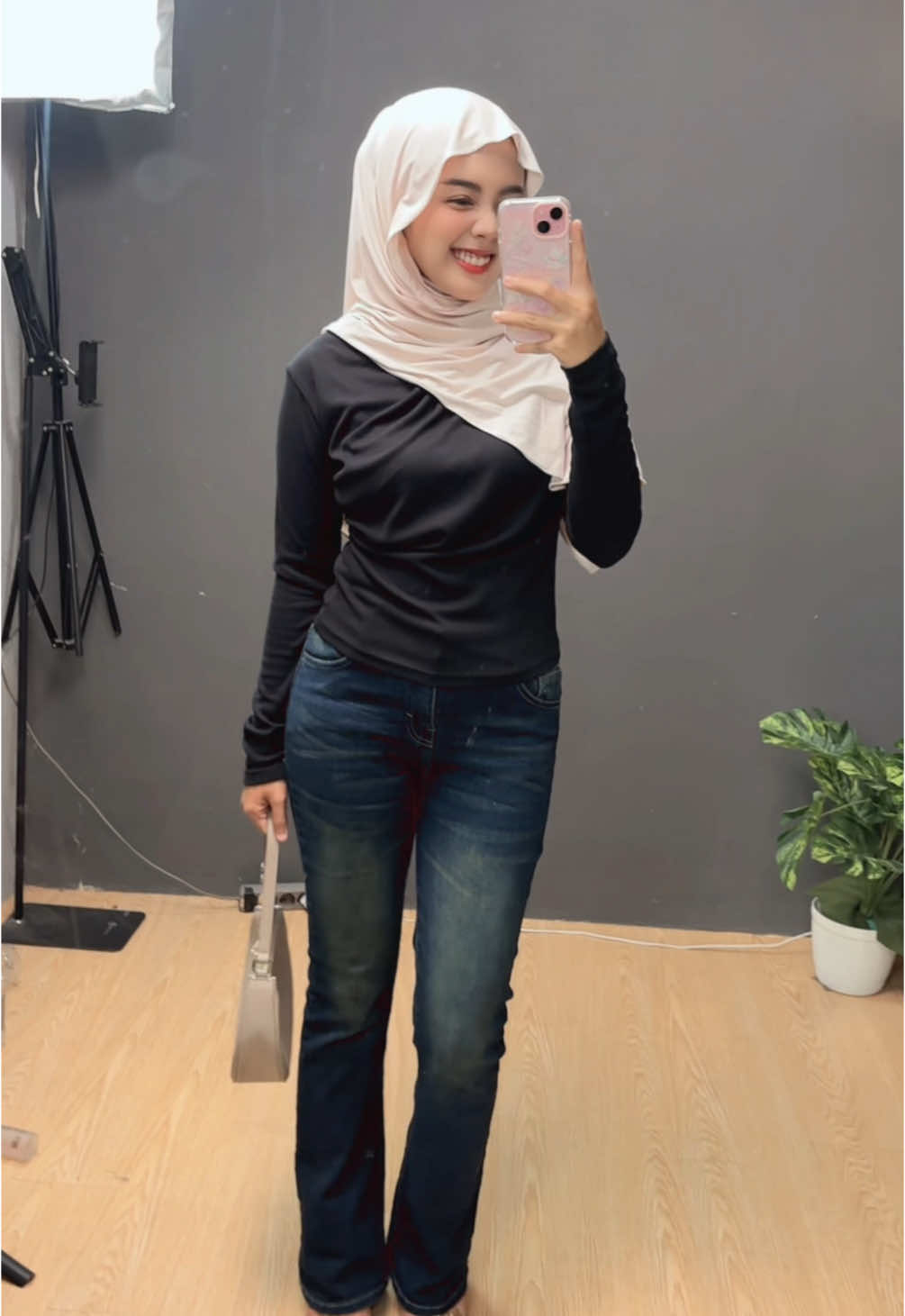 Bikin auto jenjang flarepants #cutbrayjeans #cutbray #retrojeans #celanahighwaist #flarepants 