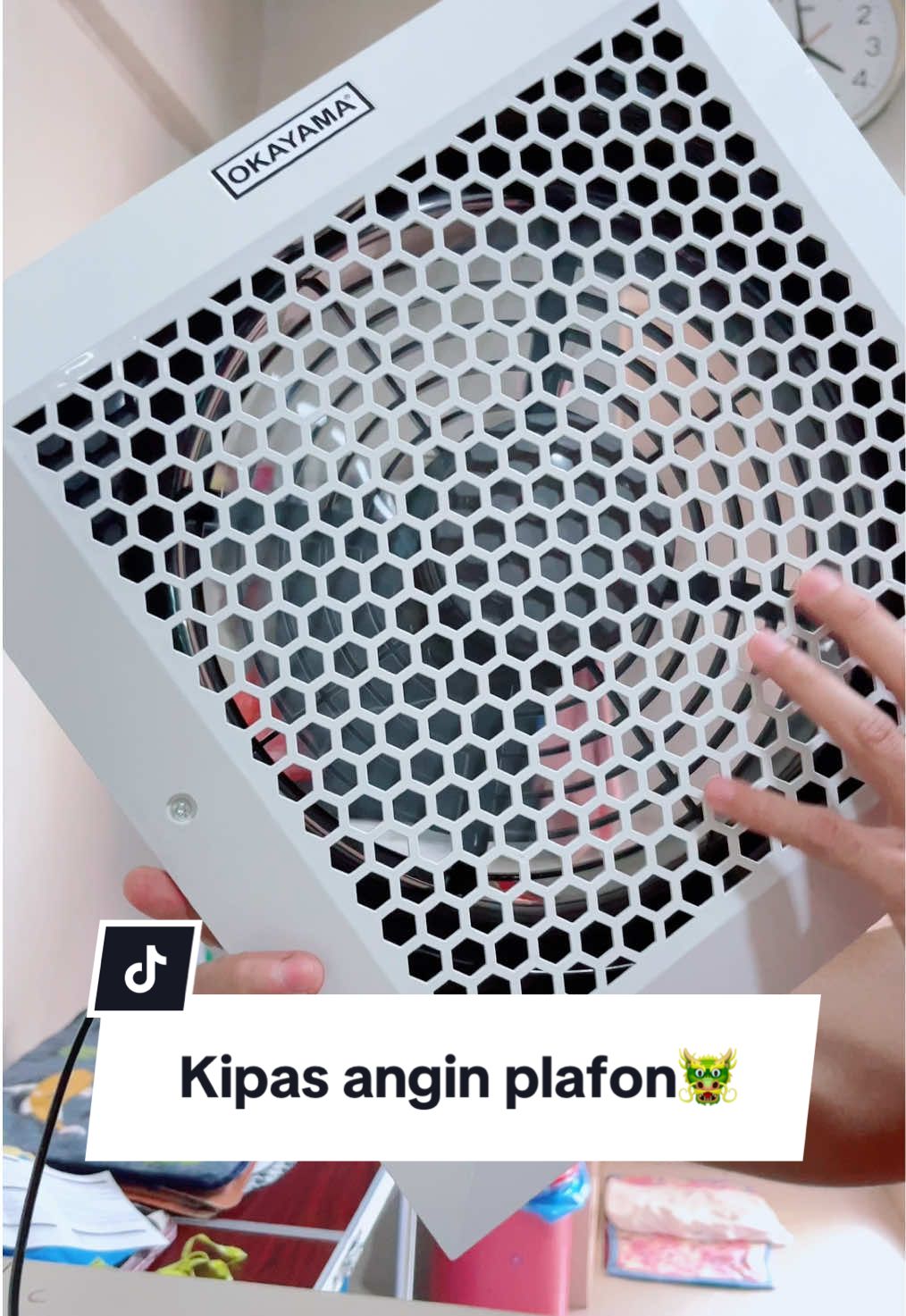 Kipas angin plafon daya hisap kuat, cocok di taruh di ruangan mana pun. Mantap.👍🏻😎 #okayama #kipasplafon #kipasdinding #exhaustfan #kipasangin #penghisapasap #penghisapasapdapur #cuantanpabatas 