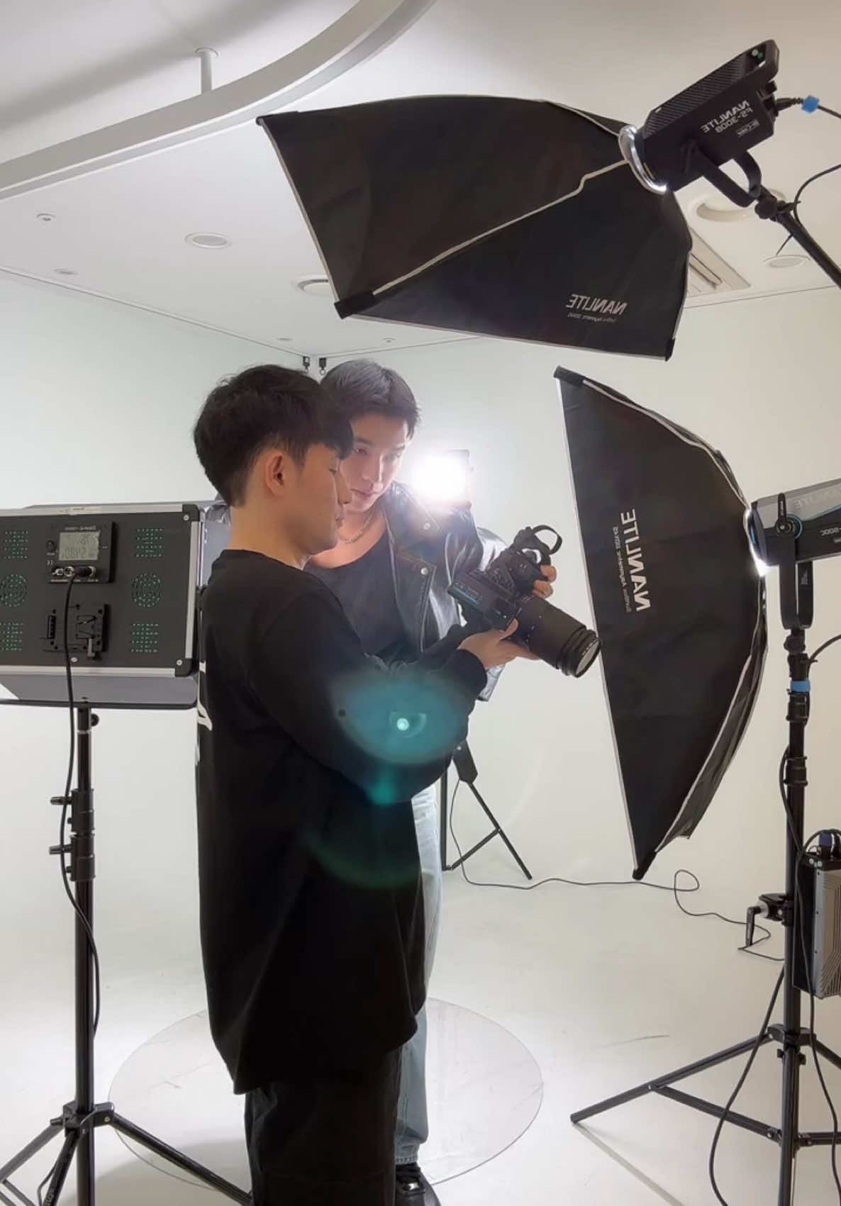 I took a new profile picture today! I needed a new photo because I changed from long to short hair! Please look forward to it 😊🌊💪🏾 - #프로필 #머리 #fyp #추천 