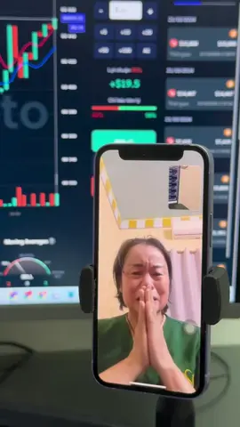 giup chị gái thành công anh em cần giup nhắn tôi