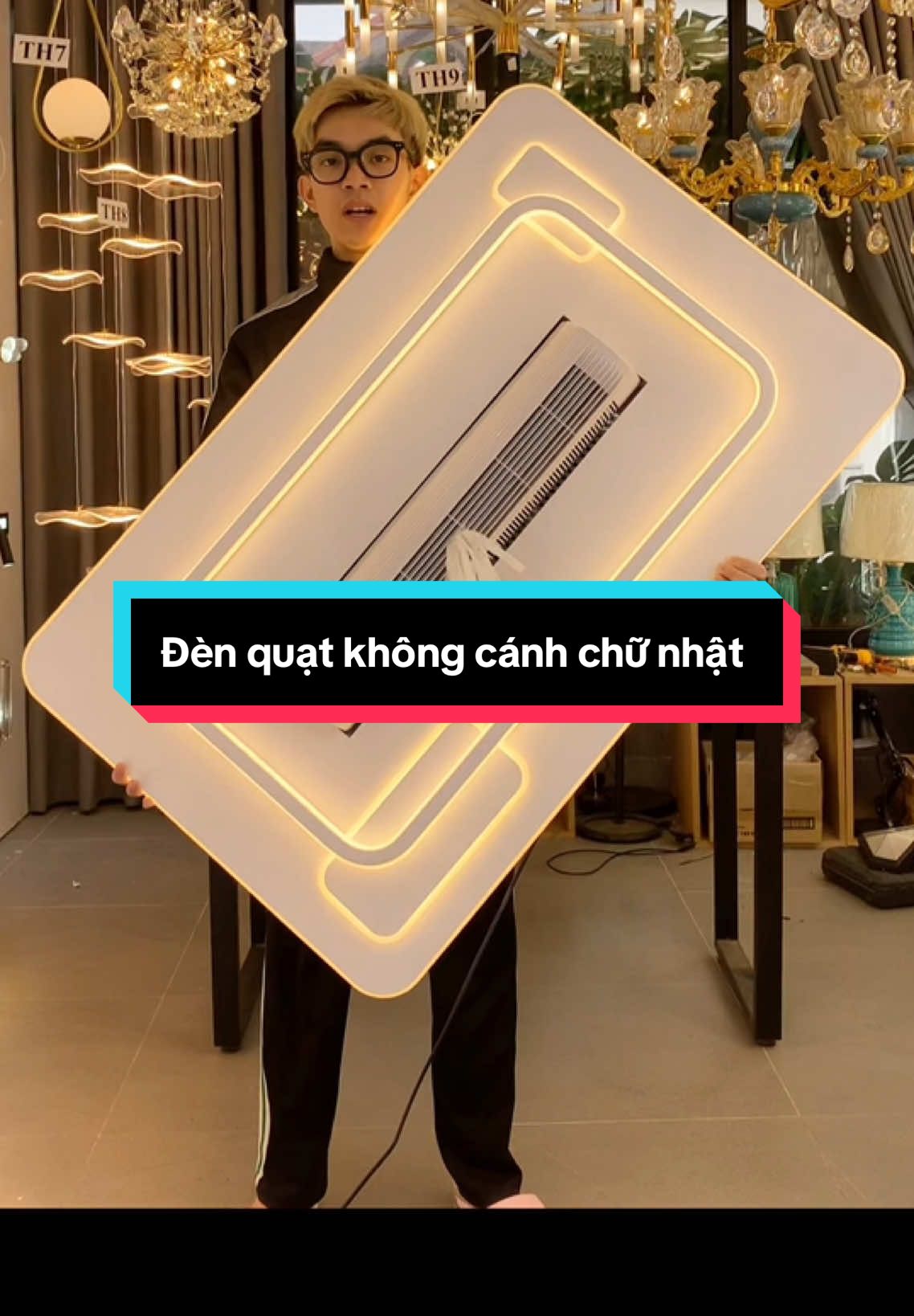Đèn quạt không cánh loại to 110x70cm , lắp phòng khách , phòng ngủ , ... #monskylighting #viral #xuhuong #dentrangtri #denquatkhongcanh 