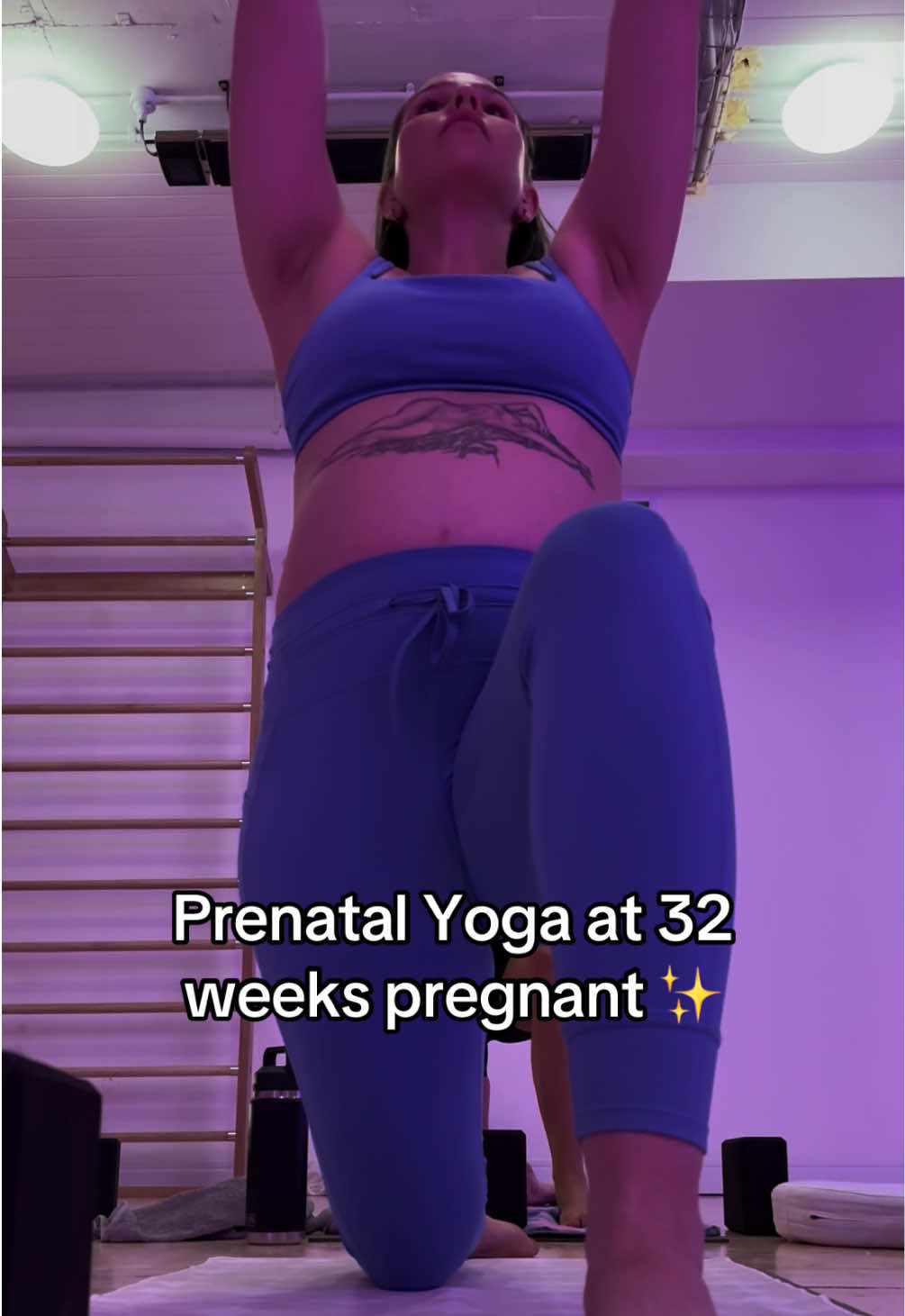 My favorite class to go to while pregnant! I couldn’t recommend it anymore to all the mamas out there. #oneflow #prenatalyoga #pregnancyyoga #pregnancy #oneflowyoga 
