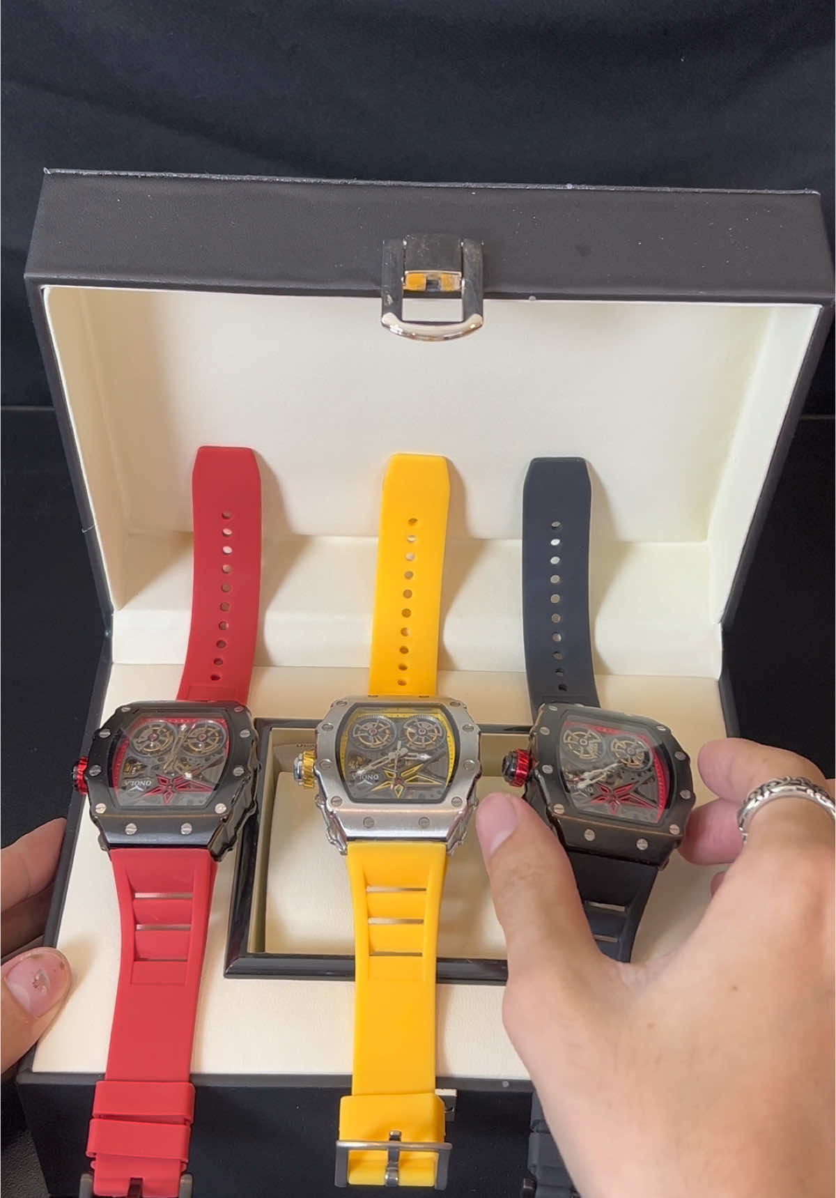 Mẫu onona sz42mm kính phủ saphire, chống nước 3ATM, BH3 năm#donghonam #donghochinhhang #xuhuong #dongho #fyp 