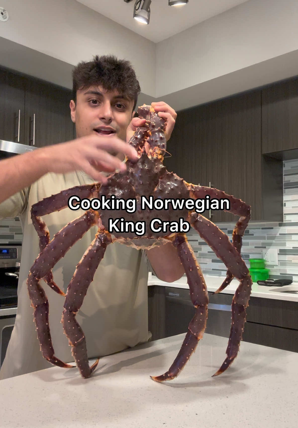 There’s always a parasite 😭 #crab #seafoodlover 