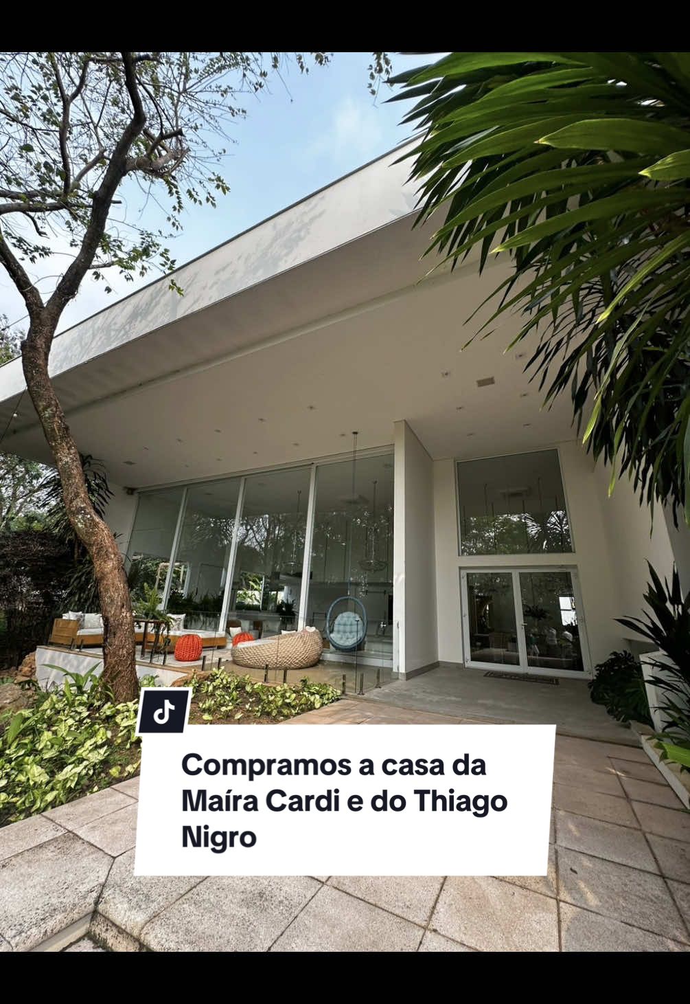 Mini tour pela obra da casa que compramos da #mairacardi e do #thiagonigro Se vocês gostarem posso gravar o andamento da obra e a finalização 🙋🏻‍♀️ #reforma #tourcasa #viral #capcut #trend #live #casa #familia