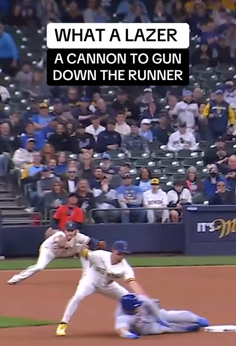 #JoeyWiemer throws a dart to get the runner out at second 🎯 #brewers #MLB #baseballtiktoks 