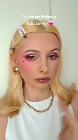 Różowe oko z  @Lovelykosmetyki🦋 💗💞 #lovelypinkplease #konkurslovely  #valentine 