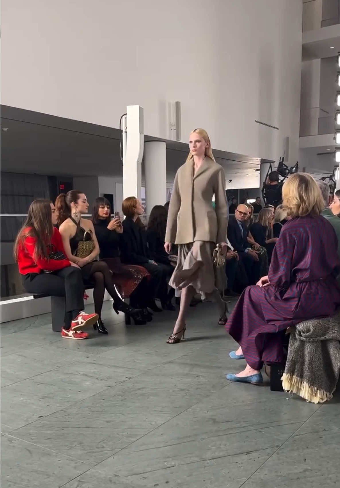 NEW! Alex Consani walking for Tory Burch FW25. #alexconsani #catwalk #Runway #models #nlsmodels 