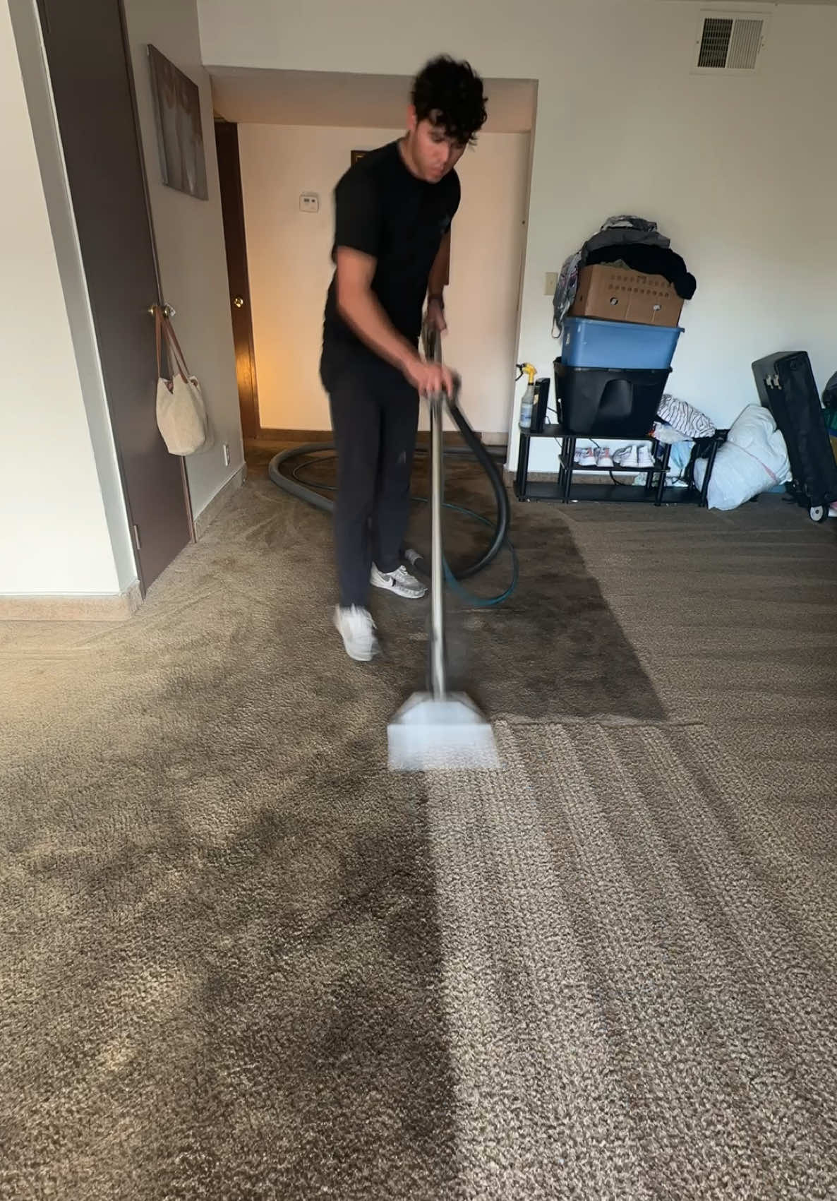 Carpet cleaning 😱🤩 #CleanTok #satisfying #cleaning 