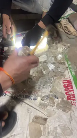 Miên nó trong sạch không hại người là làm thôi #đáquý #vàng #đồcổ #đá #chúc #trungquoc #đá #đồcổ 