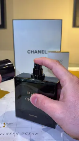 📍UNBOXING BLEU DE CHANEL. . . . #creatorsearchinsights #Love #2025 #uk #london #londonfashion #sightseeing #perfumetiktok #perfumecollection #chanel #bleudechanel #paris 