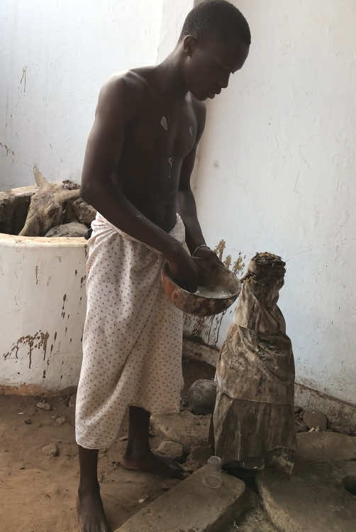 Dagbé né va #alafiakpetodeka #nouwoklo #vodou #benintiktok🇧🇯 #togolais228🇹🇬 #nouwokloadjassika #gabon🇬🇦 #tradition #alafia @Miss Nadia 🧜🏻‍♀️🐚🇧🇯❤️ @🤴🏽DODO_STAR_🎶🇹🇬 