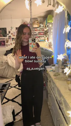 literally just came for the food #SuperBowl #kendricklamar #football #vegan #vegetarian #dairyfree #food #plantbased #whatieatinaday 