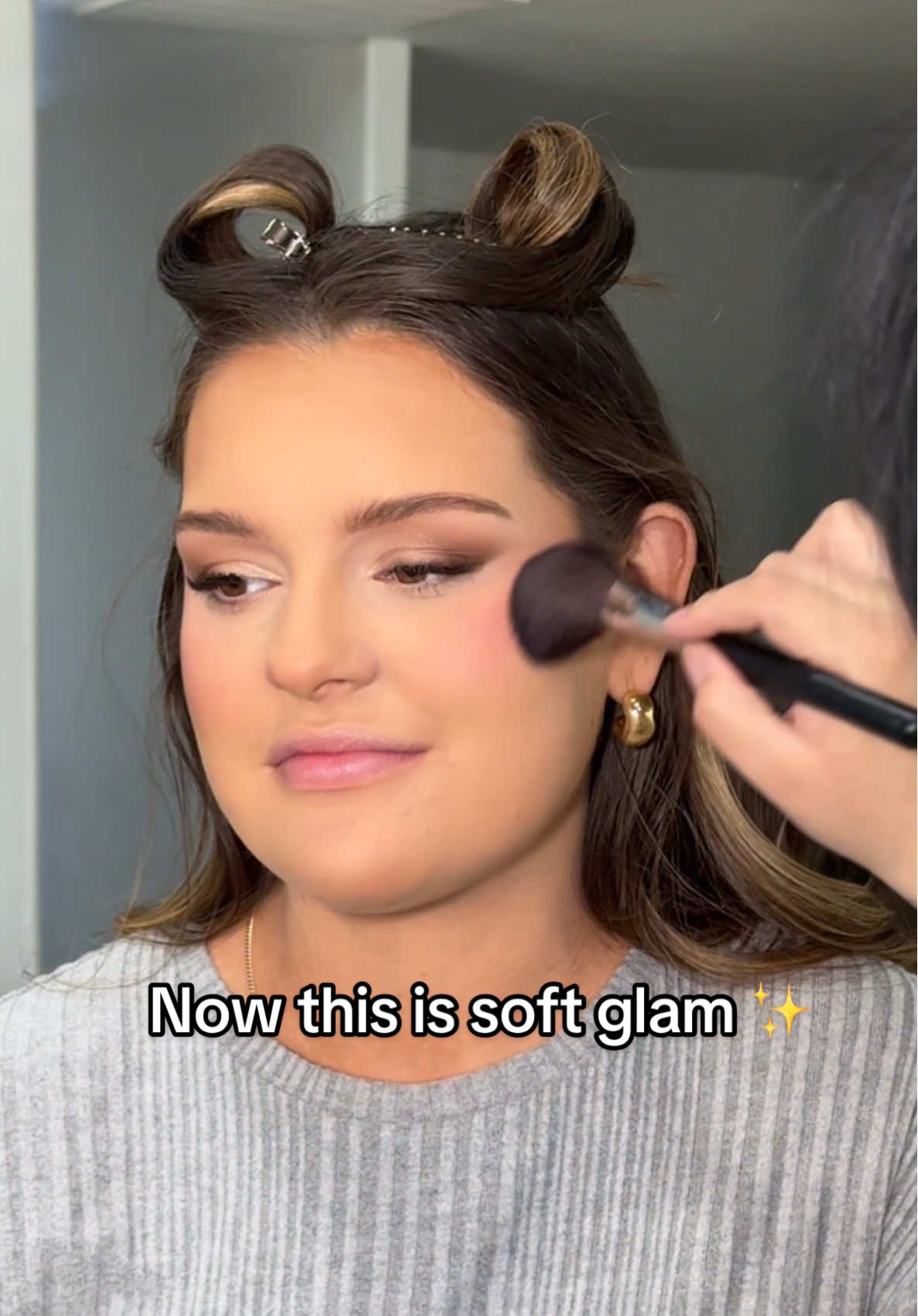 I love being a soft glam girly ✨ #makeuptutorial #softglammakeup #softglam #makeupartistcheck #weddingmakeupartist #azmakeupartist #viralontiktok #workingmom #spendthedaywithme #MakeupRoutine  #creatorsearchinsights 