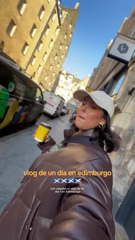 después de mucho trabajo aquí esta el primer día en edimburgo!! espero q les guste extraño hacer vlogs de viajes y esta ciudad de verdad es asburdamente increible 😫🏴󠁧󠁢󠁳󠁣󠁴󠁿💛 te amo EDIMBURGOOOOOOO   #travelvlog #edimburgo #edimburgh #escocia #Vlog #venezolanosenelmundo 