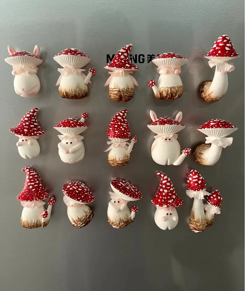 #polymerclay #fridgemagnets #polymerclayartist #polymerclayart #polymerclaycreations #DIY#mushrooms #elf #fridgemagnet #art #artist #artistsoftiktok #fyp
