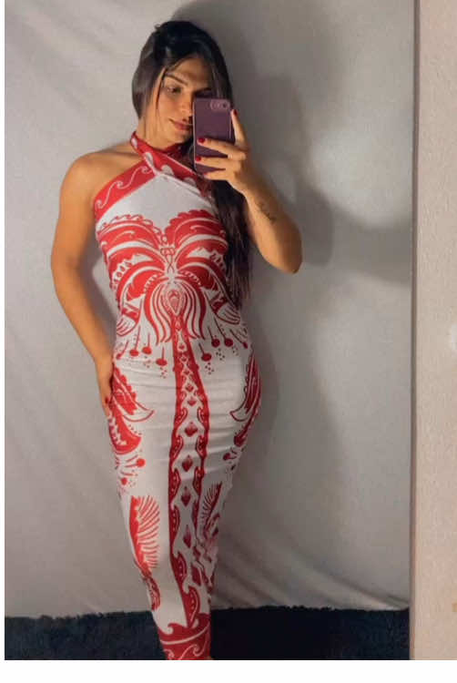 Vestido coqueiro vermelho, midi, com amarração no pescoço e costas aberta  #vestidos #vestidofarm #vestidomidi #vestidolongo #modafeminina #inspolooks 