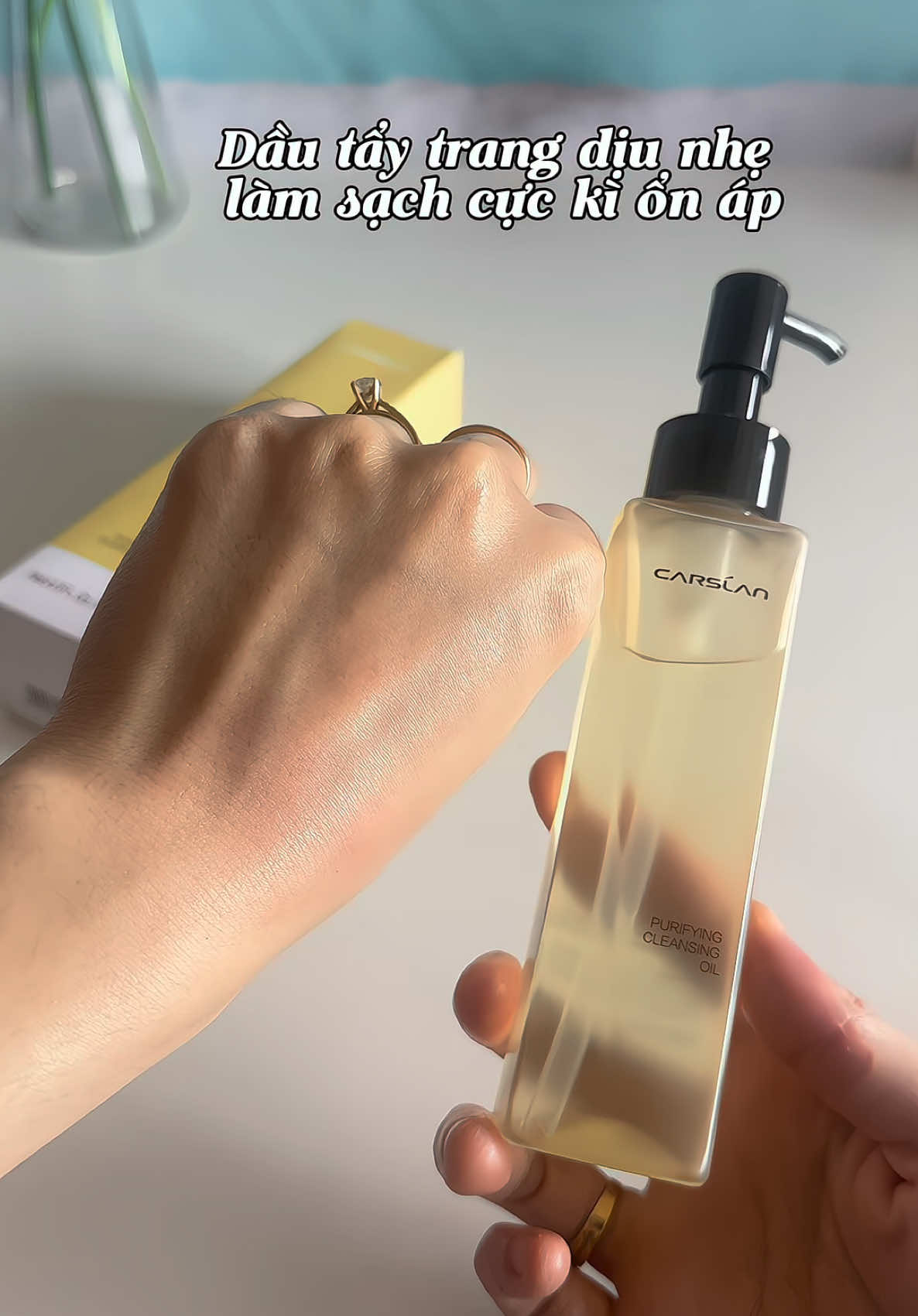 dầu tẩy trang siêu nhũ hoá , cân sạch mọi loại makeup đậm nhạt các kiểu #hongugc #carslan 