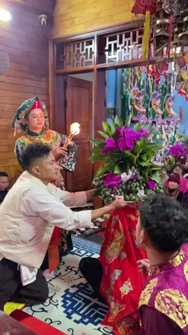 Căn nặng số cao bước đầu tiên nên tôn nhang bản mệnh .xin Thầy có canh đàn khoá lễ cho trình trầu .Để yên căn số .tất cả phải bình tĩnh và theo trình tự không nên vội vàng 