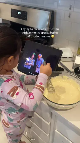 Just a pancake morning with my little one. Cannot believe we’re nearing the end of her being our only child 🥹♥️ #emotional #momtok #pregnant #secondtimemom #38weekspregnant #momlife #morninginmylife #creatorsearchinsights  