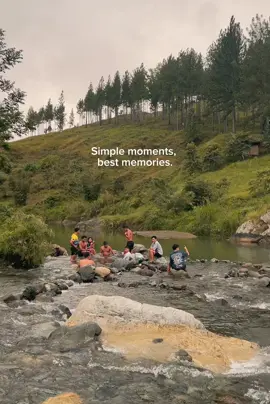 Good times are even better with good people. #sabangan #adventure #malaybalaybukidnon #river #sapa #nature #naturelife 
