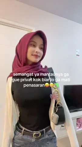 kiw ada yang mantau nih😝