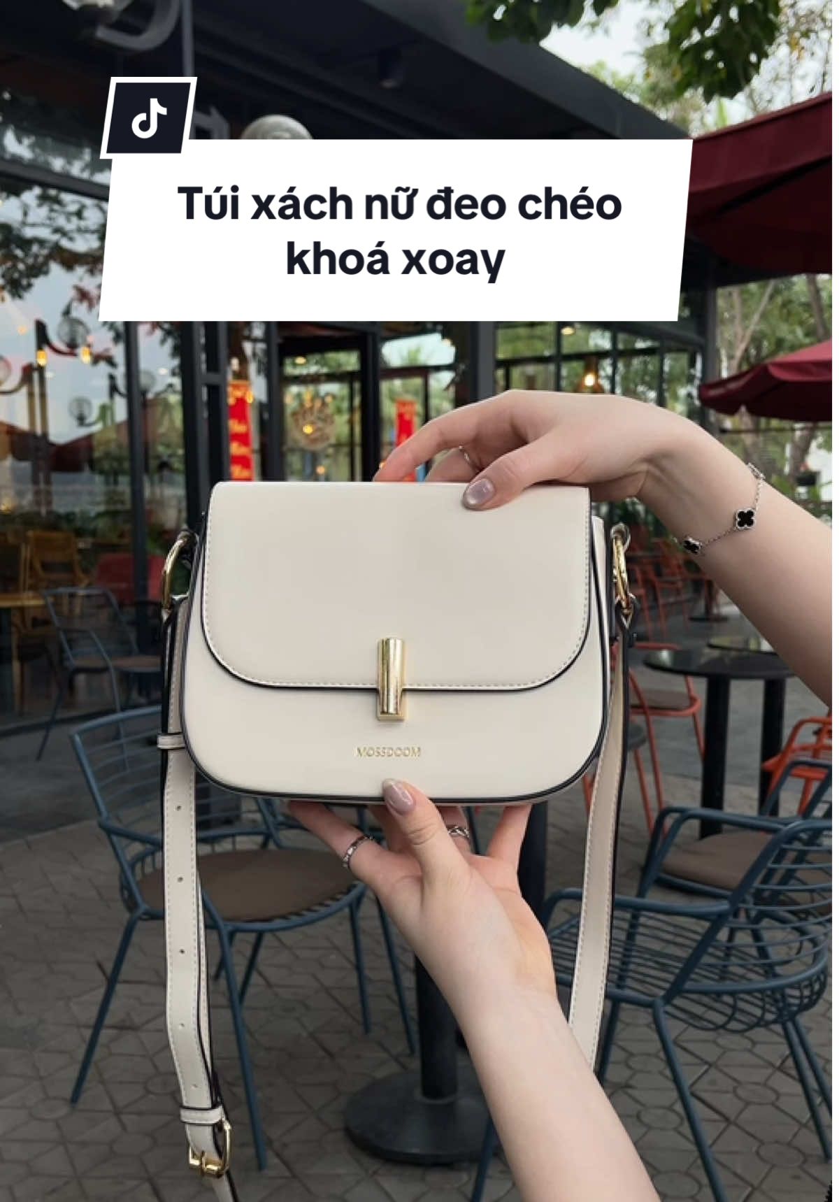 Túi xách nữ, túi đeo chéo khoá xoay Mossdoom #jimestore #tuixach #tuixachnu #reviewtuixachnu #quavalentine #valentine #tuideocheo #mossdoom #tuixachquangchau 