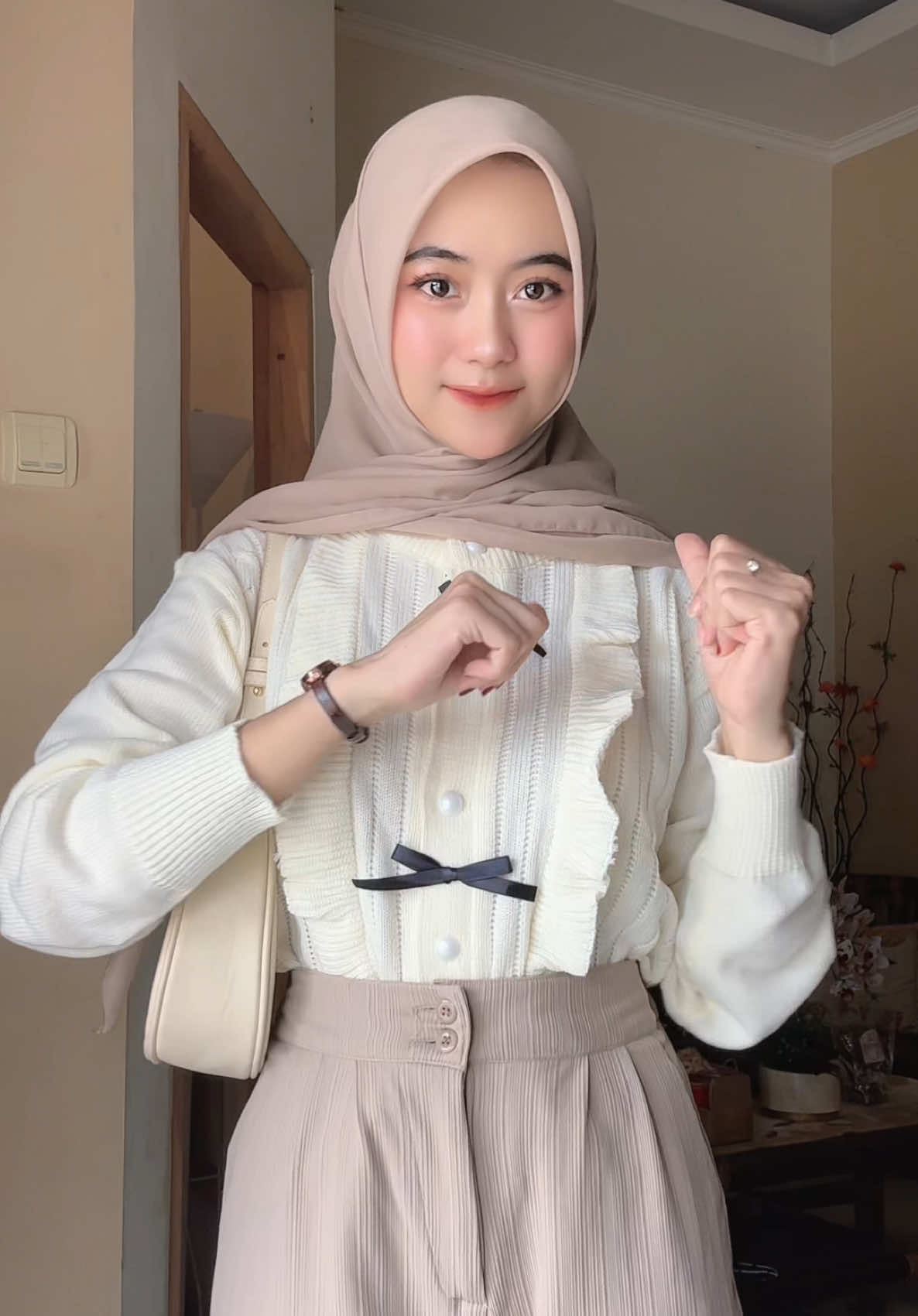 atasan rajut segemey ini😍 #atasan #rajut #wanita #pita #rempel #busui #koreanstyle #cardigan #cardiganrajut #cardiganrajutmurah 