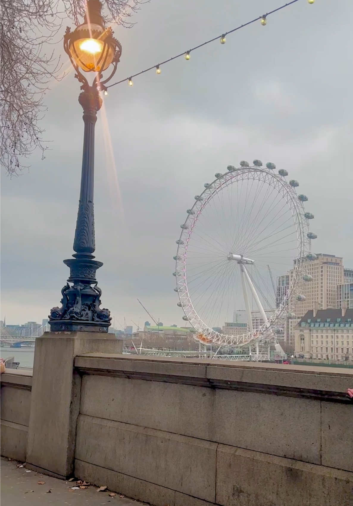 This is London 😍🫰#london #londoneye #foruyou #foryoupage❤️❤️ #tik_tok #views #1m #unitedkingdom #newaccountplzsupport #support_me #pleasedontunderreviewmyvedios🔥 