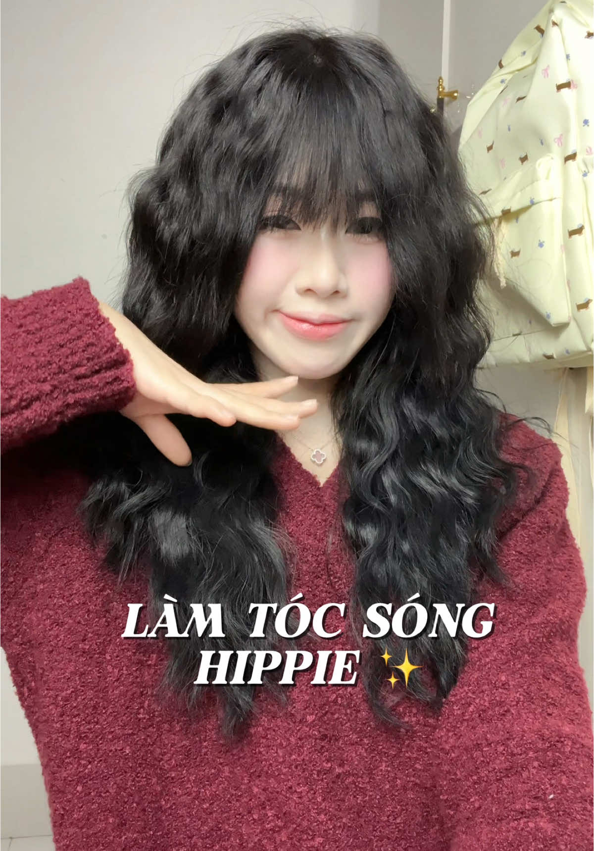 Tóc xoăn sóng hippie 😙🎀 #review #viral #xuhuong #fyp #outfit #thoitrang #tocxinh #hippie 