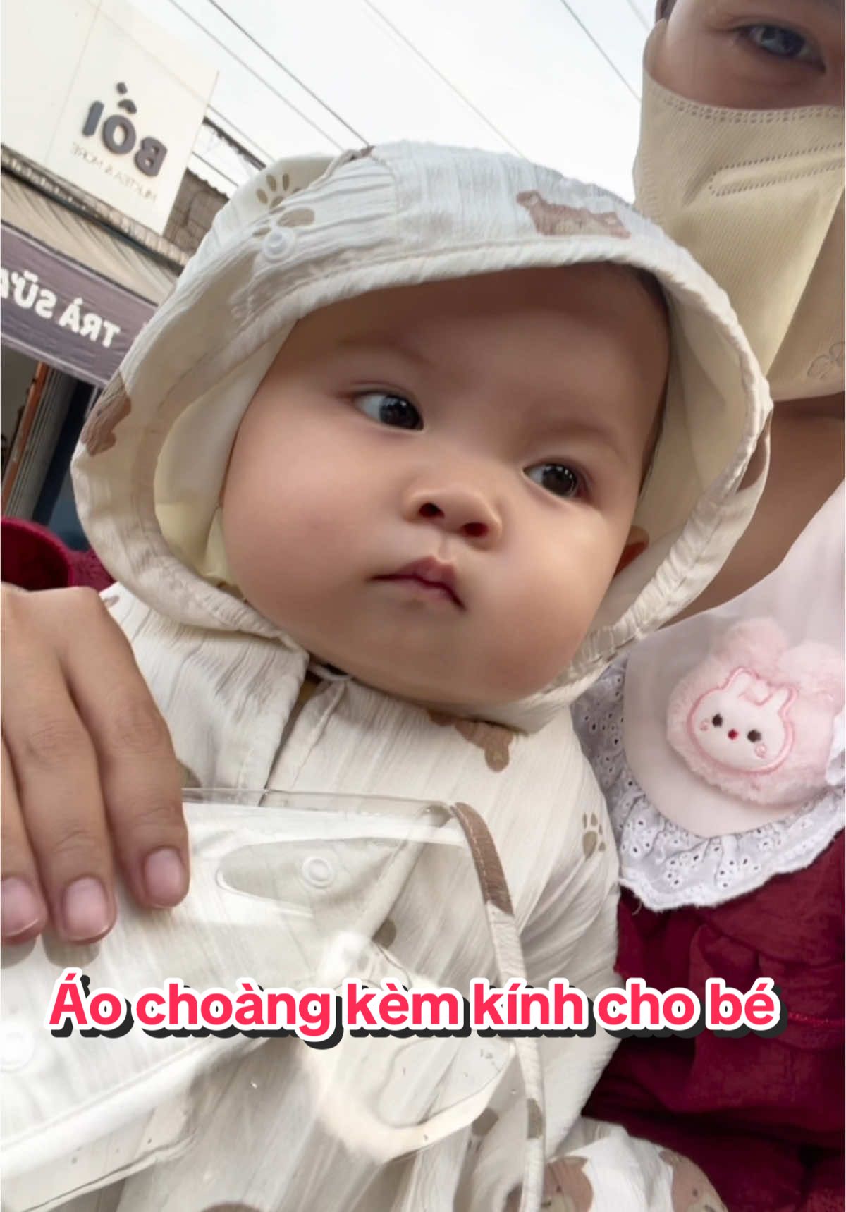Trả lời @Ngọc Hân [mẹ bé Bơ] mấy bà nên chọn size to nhất đi nha trừ hao luôn cũng duoc#mebimreview #Ngochanmebebo #ngochan2000 #aochoangchobe #aochoang #aochoangchongnangchobe  @Ngọc Hân [mẹ bé Bơ]  @Ngọc Hân [mẹ bé Bơ]  @Ngọc Hân [mẹ bé Bơ] 