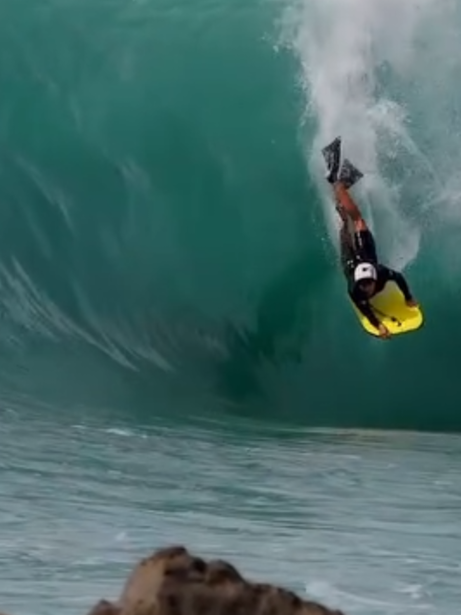 #gabrielmendoza #pro #bodyboarder #españa #bodyboarding #wipeout #fyp #surfmetal #metallicafan 