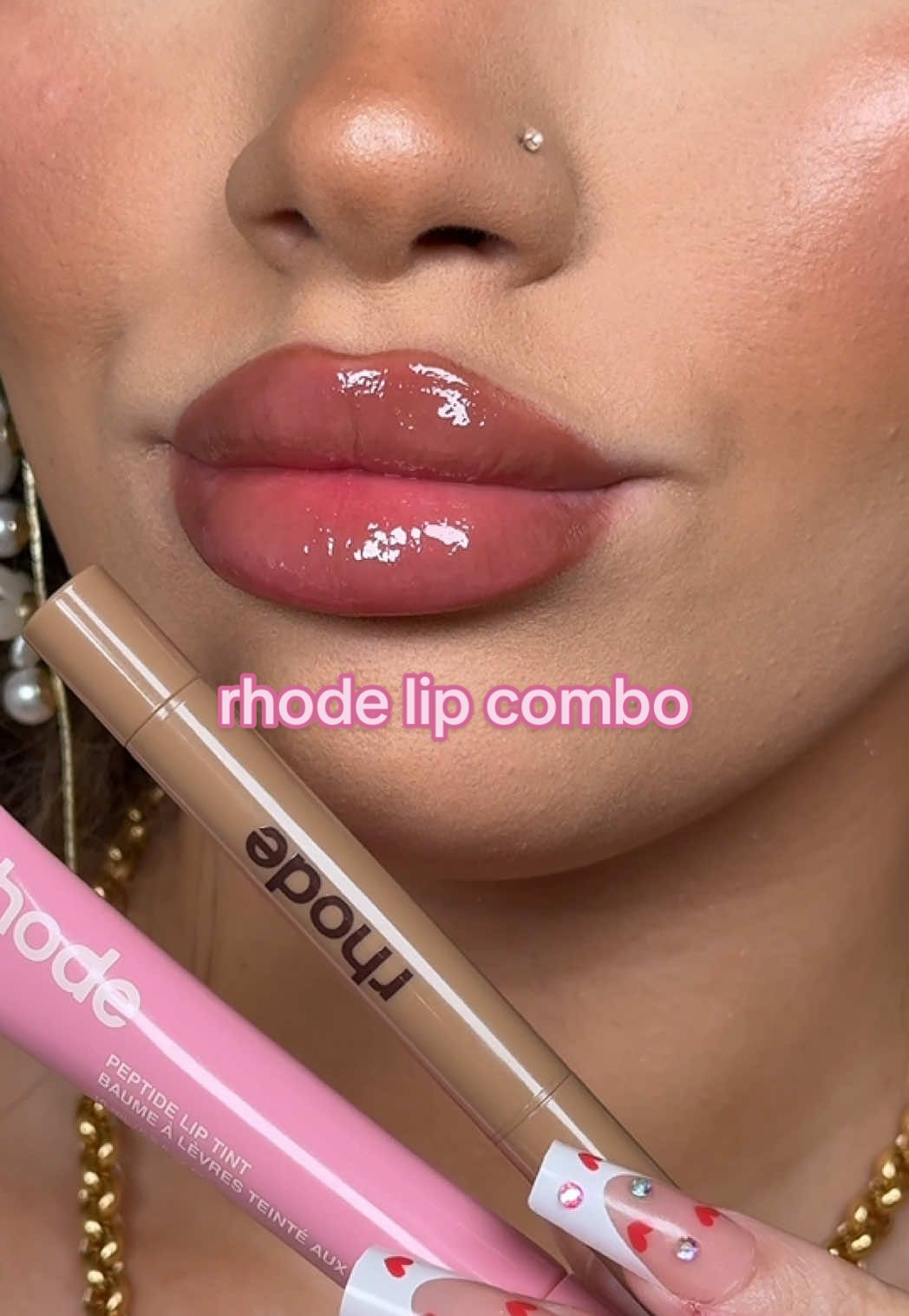 this @rhode skin lip combo is too cute 🎀 the brown and pink is perfect 💕 using rhode peptide lip shape contour lipliner ‘balance’ & peptide tint lip balm treatment ‘ribbon’ 🎀  #rhode #rhodeskin #rhodeliptreatment #rhodeliptint #rhodelipliner #rhodelipshape #rhodelipcontour #lipcombo #glossylips #lipswatch #lipbalm 