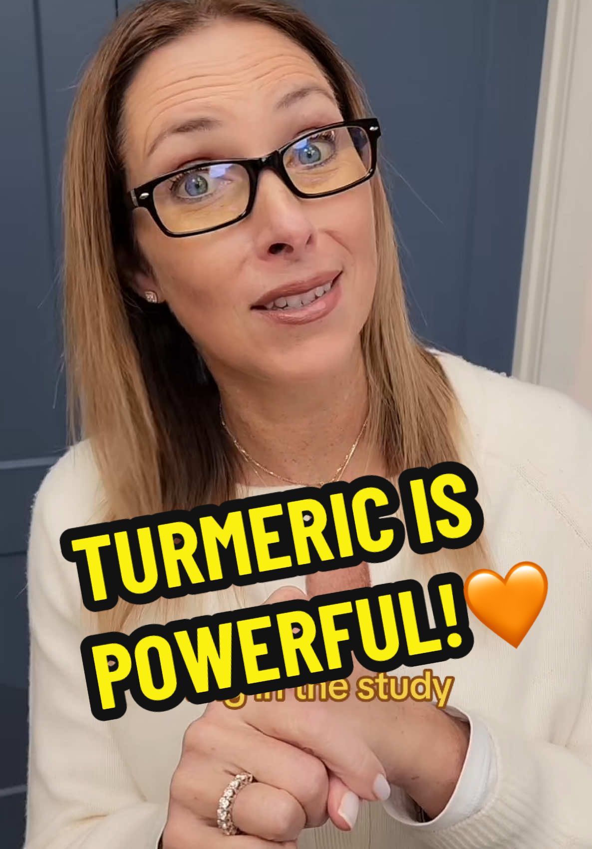 Turmeric Powerful NATURAL Anti-Inflammatory🧡  Discover the incredible healing properties of turmeric, nature's most powerful anti-inflammatory! In this video, we'll dive into the science behind turmeric's incredible ability to reduce inflammation and improve overall health. From reducing joint pain and improving cognitive function, to fighting off chronic diseases, we'll explore the many benefits of adding turmeric to your daily routine. Learn how to harness the power of turmeric to transform your health and wellbeing, and find out why it's being hailed as nature's most powerful anti-inflammatory. #turmeric #vitamins