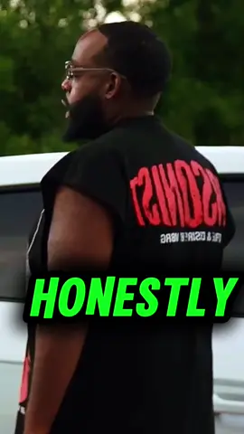 ‼️She started running right back put got pulled off on‼️ #prank #funny #golddigger #GOLD #golddiggerprank #londonsway #usa #🇺🇸 #unitedstates 