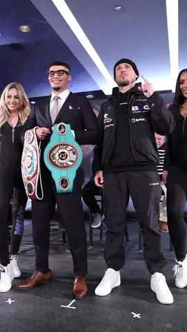 @XanderZayas1 showed up looking like Clark Kent 🦸🏻‍♂️ #boxing #xanderzayas #boxeo #puertorico🇵🇷 