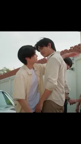 bro can sleep here 👶🏻#theheartkillers #fadelstyle #joongdunk @Chen Joong 
