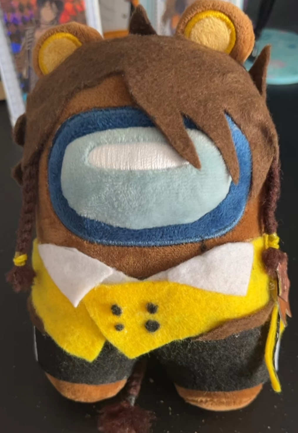 This was a Christmas present that my friend made me😭🔥Thank you sm pookie I’d tag you but you deleted TikTok💔 #twistedwonderland #disneytwistedwonderland #twistedwonderlandplush #twst #leonakingscholar #leonakingscholar #fyp #fypシ 