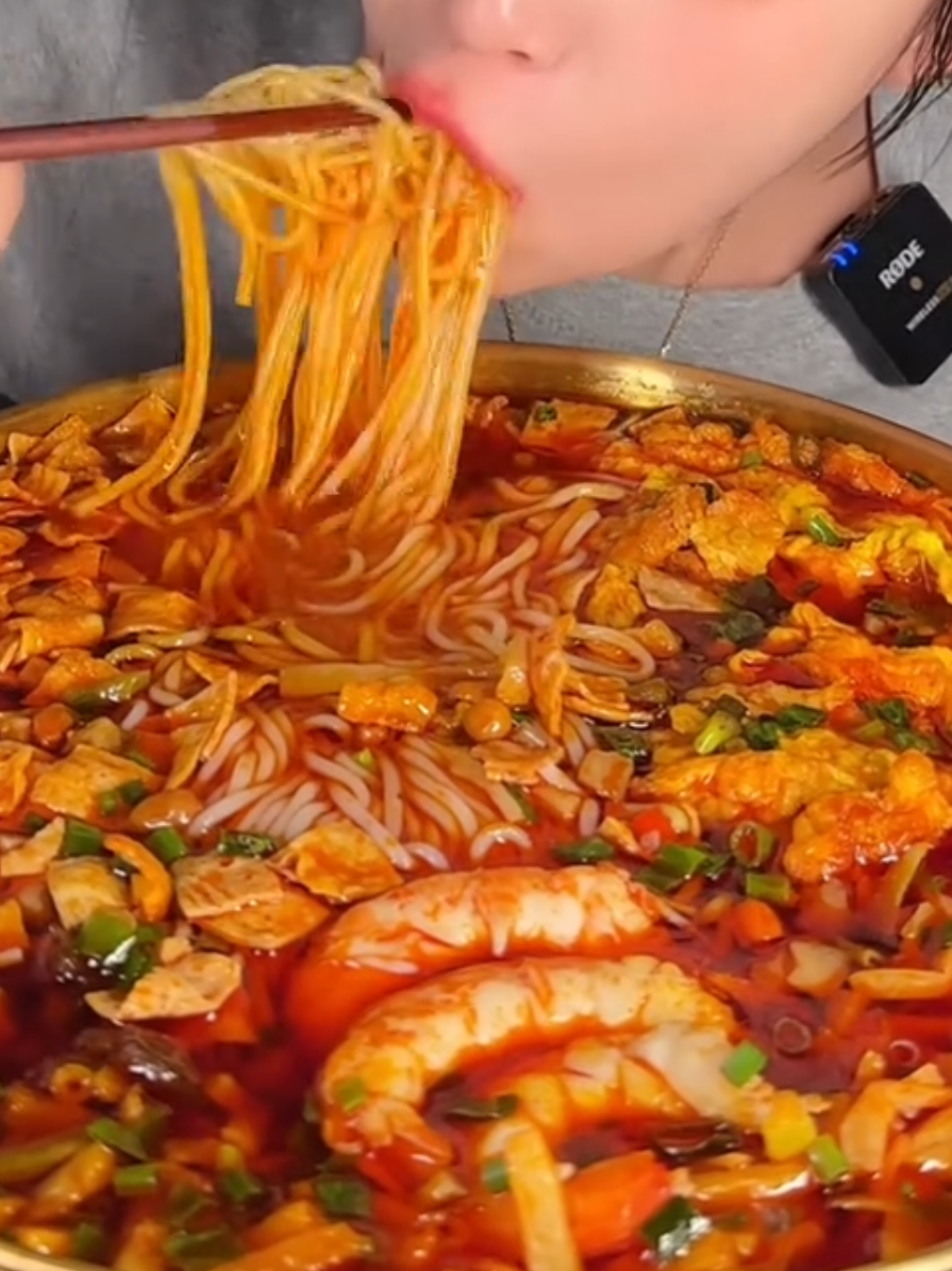 MUKBANG SPICY NOODLE #fypシ #fyp #mukbangvideo #chinesefood #mukbang #spicyfood #asmrsounds #asmr #bulanpuasa 