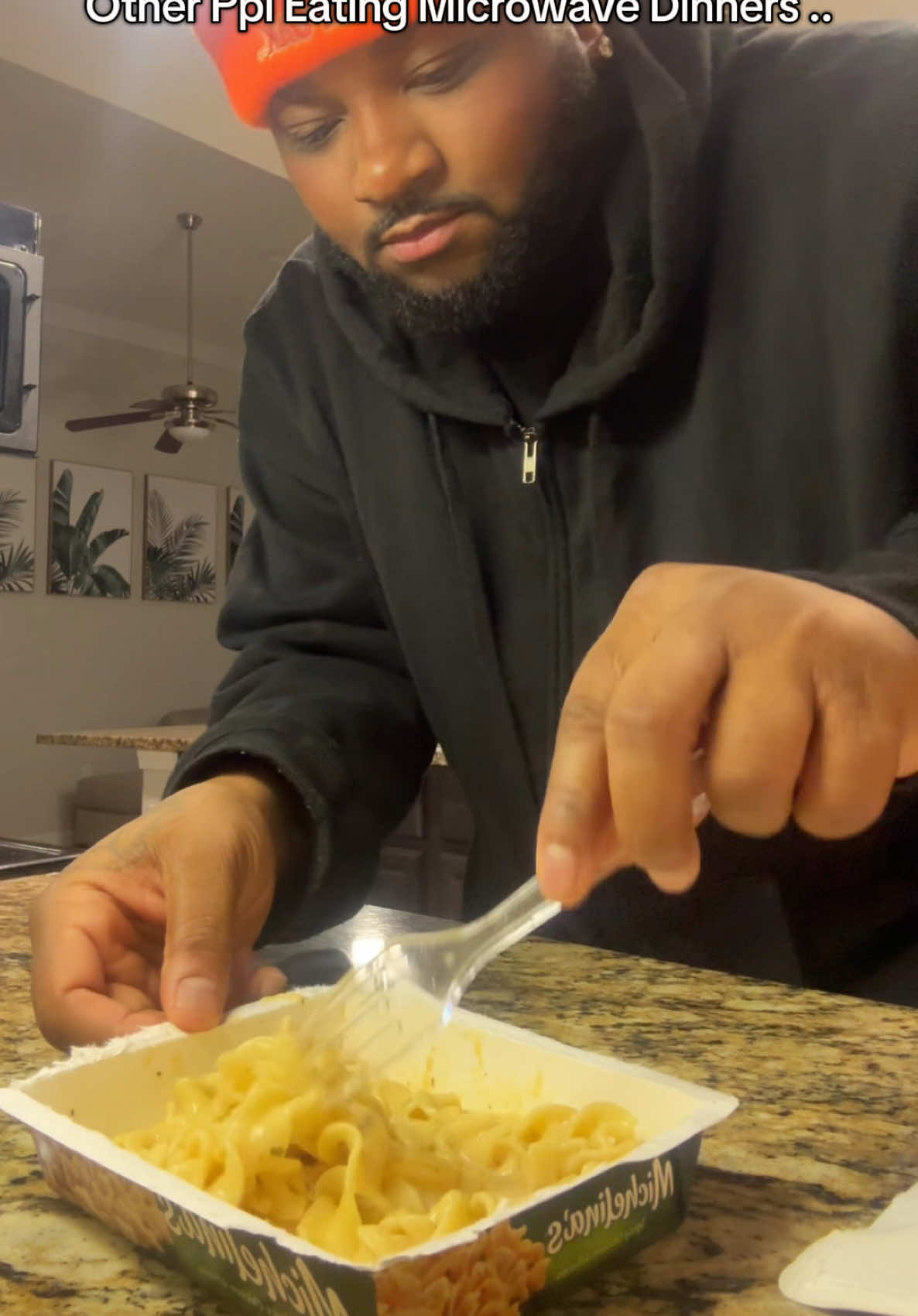 POV: Turn me into a Food Critic quick #relatable #viralvideo #foryoupage #foodtiktok #eating #fypシ #pov #microwave #mealprep #similar #oddlysatisfying #satisfy #chef #gordonramsay 