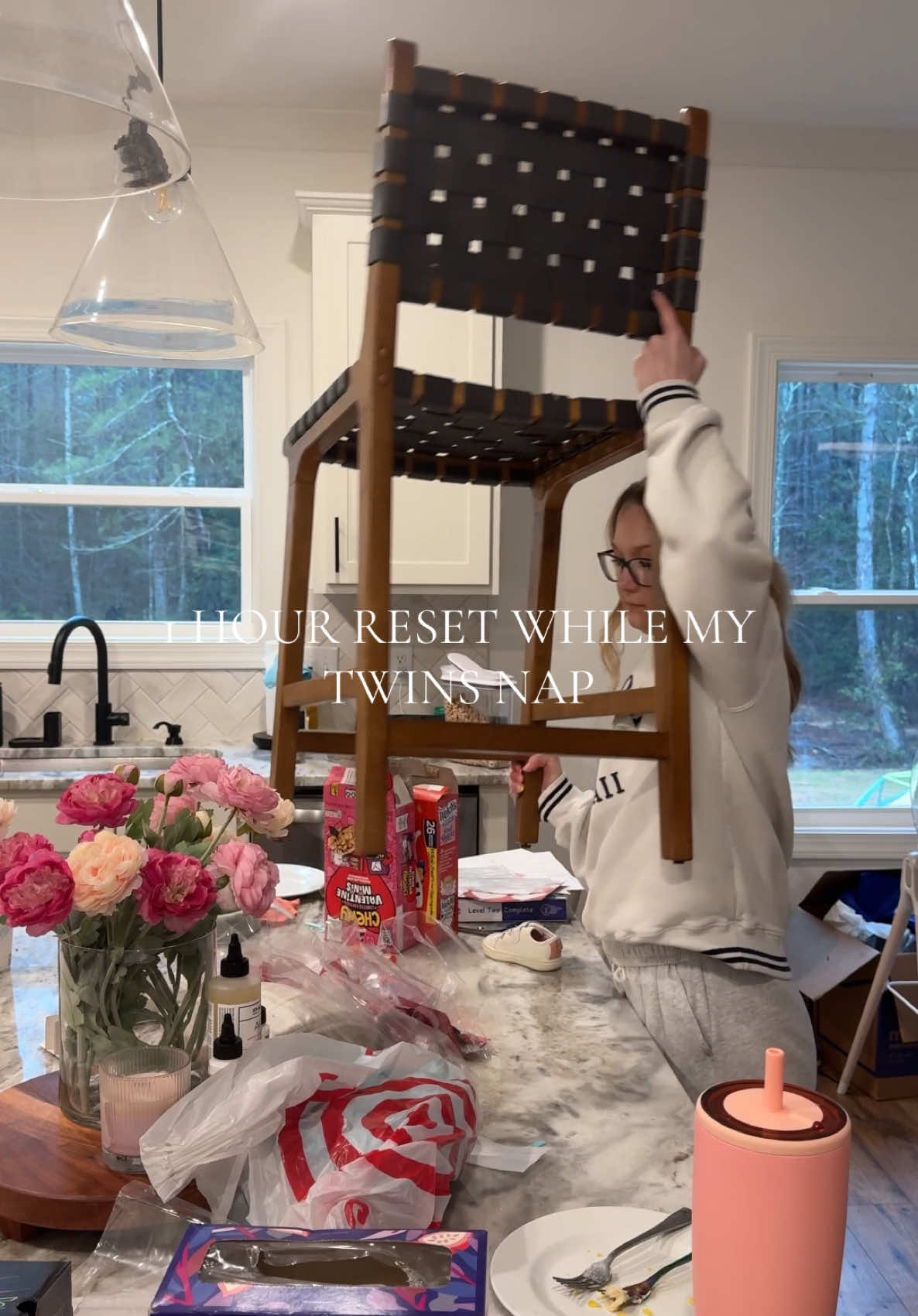 This is your sign to get up and do the thing! 💃🏼💃🏼 #cleaningmotivation #cleanwithme #clean #Lifestyle #momlife #cleaningasmr #cleanhome #closingshift #sundayreset  @Clorox @Scrub Daddy @Snif @Procter & Gamble @BIC @Tide Laundry @downy @Alani Nutrition @BrüMate @Cafe Appliances @Welch’s @Quaker Oats 