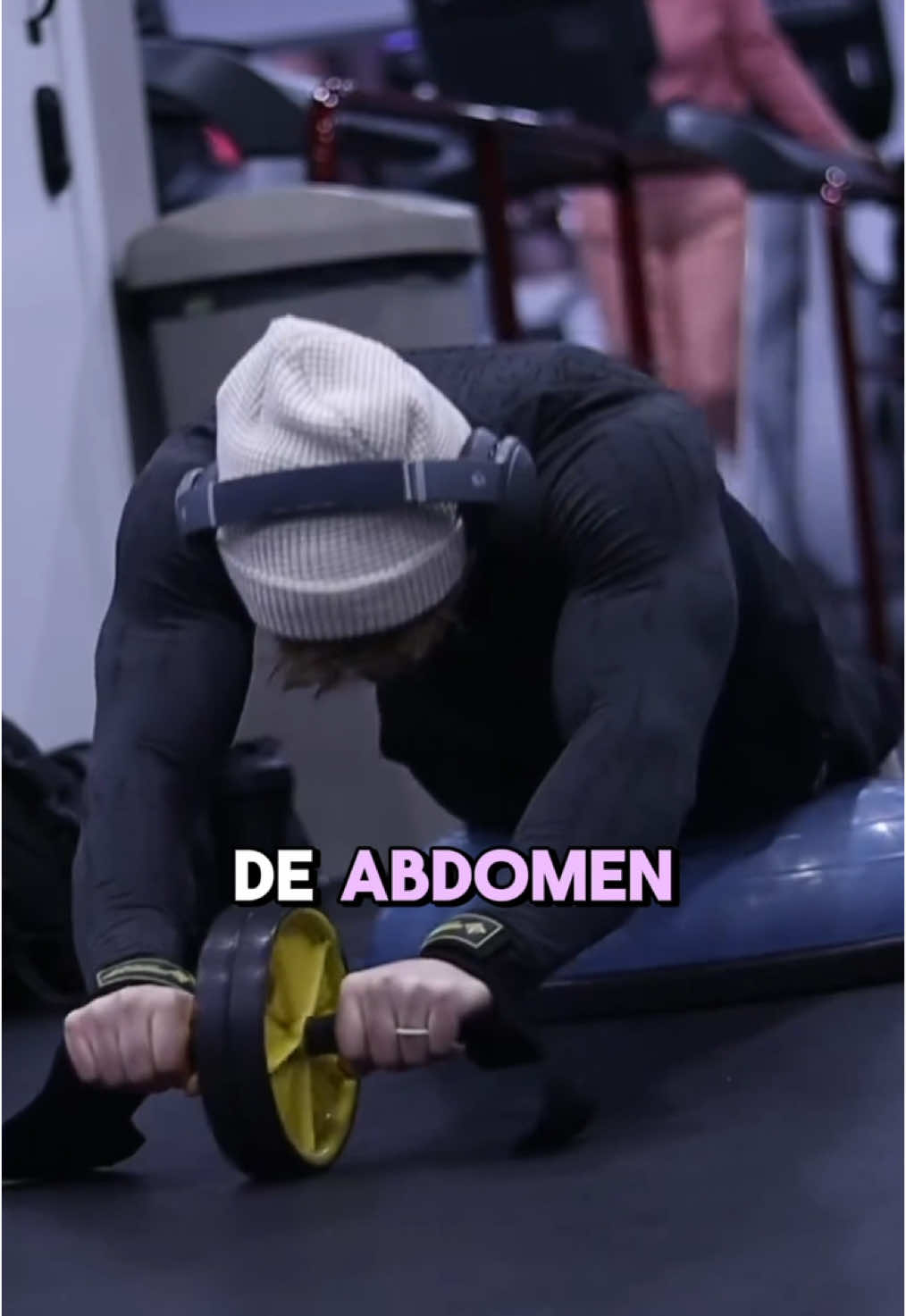 🔱 Está es la RAZÓN por la que nunca te debe de Faltar la Rueda Abdominal en tu día de Abdomen. Te veo dentro de nuestro grupo de Whatsapp. #Fitness #fit #entrenamiento #gym #ejercicio #workout #bodybuilding #motivation #nutricion #bienestar #venezuela #fitfam #muscle #instagood #fitnessmodel #GymLife #fashion #model #fitspo #abs #photooftheday #instafit #gymmotivation #follow #style #instagram #diet #bodybuilder #shredded #photography