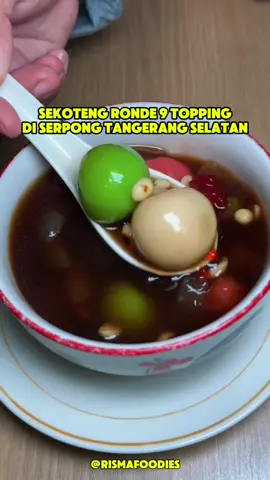 Penyuka sekoteng sama wedang ronde wajib sih cobain ini !! Ini lho sekoteng sama wedang ronde enak di Serpong Tangerang. Gak cuma itu aja sih di sini tuh ada ketan juga lho. Cuss cobain deh !! #sekoteng #sekuteng #wedangronde #ketansusu #sekotengketanjago #kulinerserpong #kulinertangerang #kulinertangerangselatan #rismafoodies #rismafoodiestangerang 