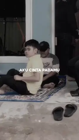 Bagus banget suaramu dek 🥺 #liriklagu #liriiklagu #akucintapadamu #sitinurhaliza  Source TikTok : @alitopanje 