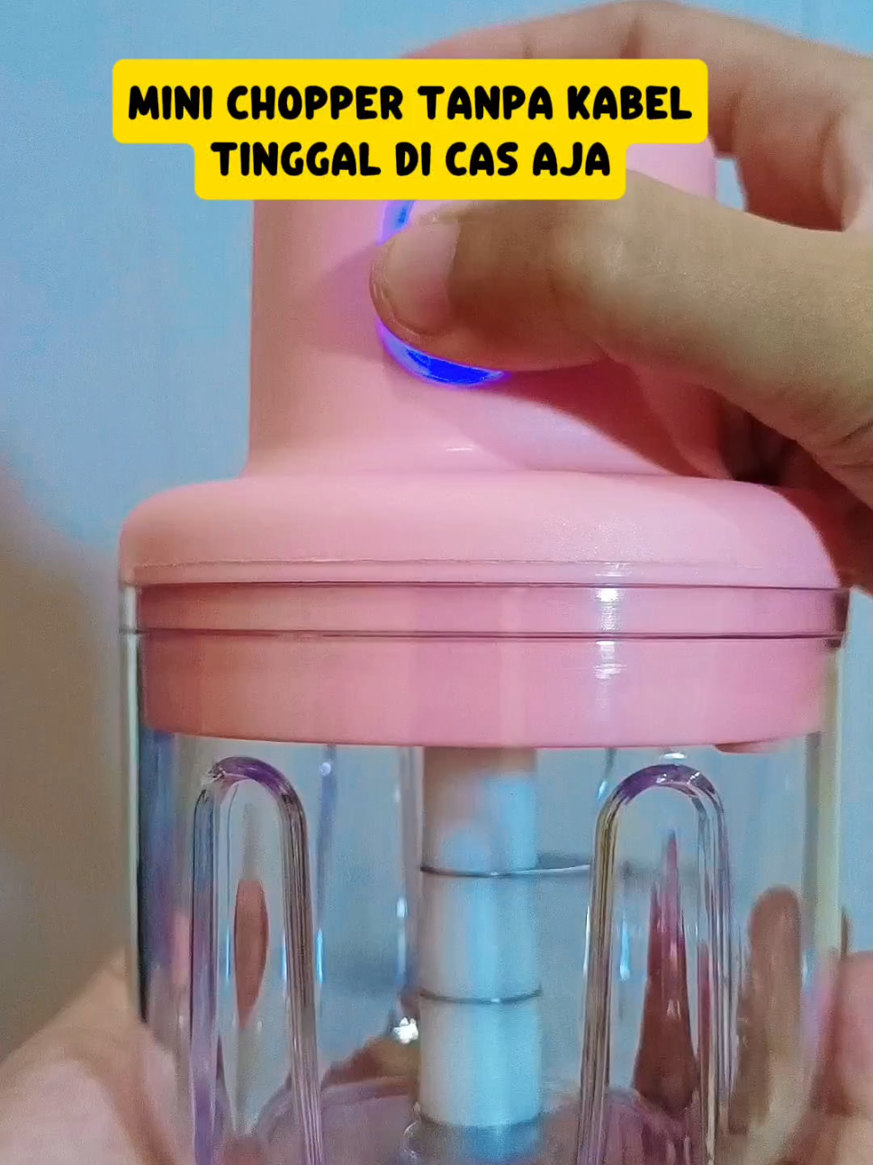 Blender Portabel Elektrik tanpa kabeh tinggal di cas aja 😍😁 #blenderportable #blenderportablemurah #blendertanpakabel #wibgajian #fyp 