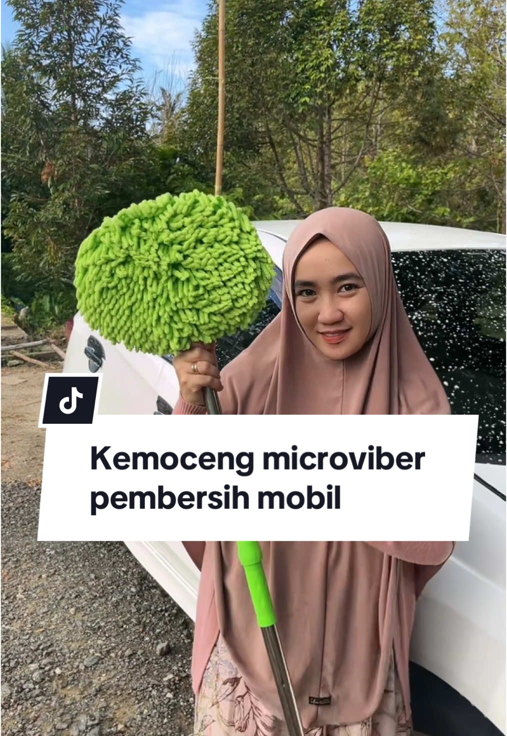 Punya mobil, wajib juga punya kemoceng pembersih mobil 😍 #kemoceng #kemocengmicrofiber #kemocengmobil 
