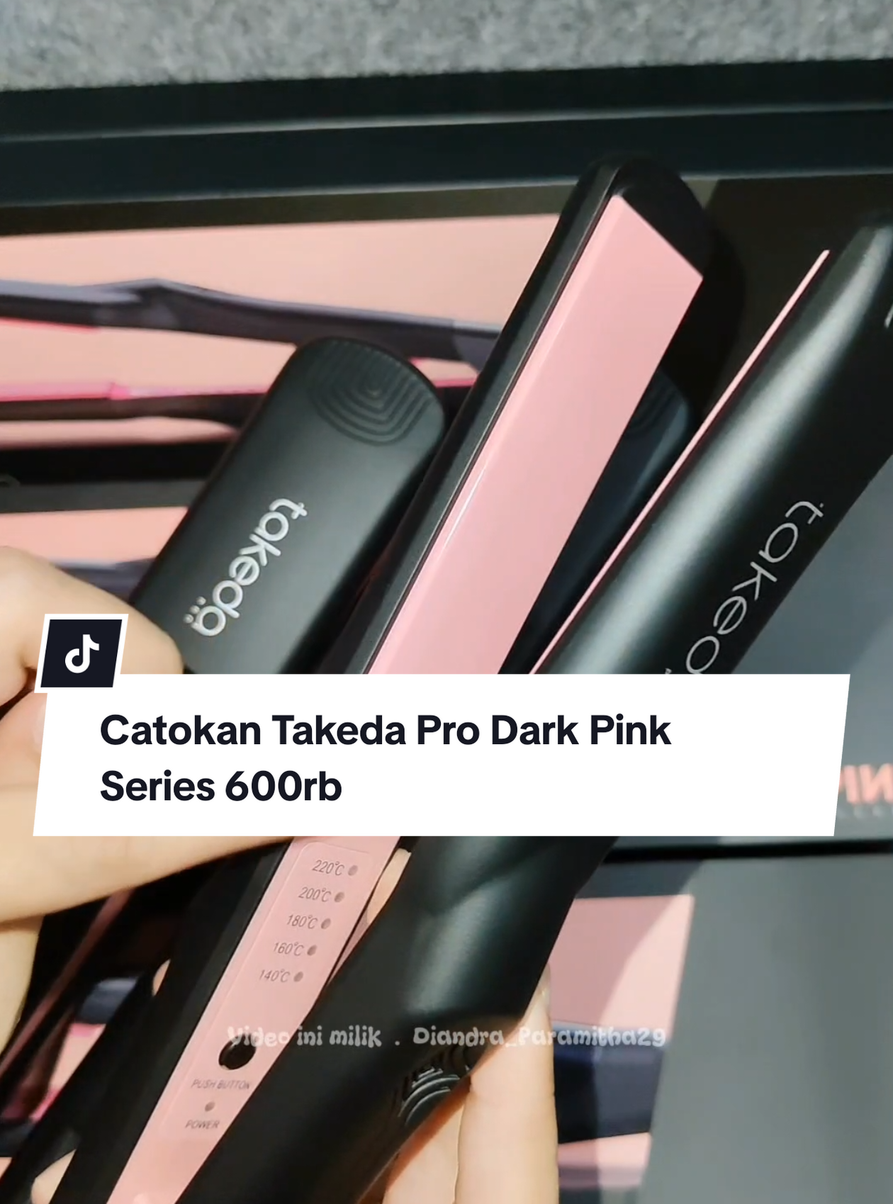 Catokan Takeda Pro Dark Pink pengganti Takeda Pro Nano Red #masyaallahtabarakkallah #allahummabarik #catokantakeda #catokantakedapro #takedapro #pelurusrambut #catokanpink #catokanpinkseries #catokanrambut #catokanrekomendasi #catokanrekomended 