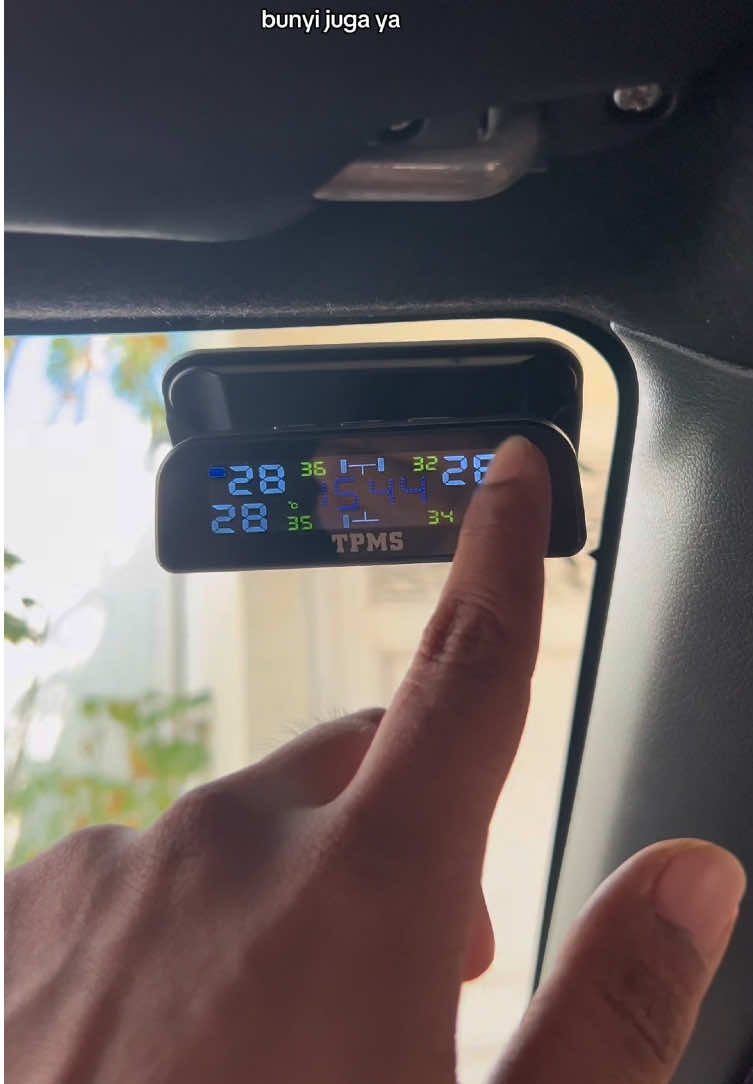 Tpms / tire pressure monitoring system, monitor alat pengukur tekanan angin dan suhu ban mobil. #tpmsmobil #pengukurtekananangin #tirepressuremonitor #alatmonitorsuhumobil #cuantanpabatas 